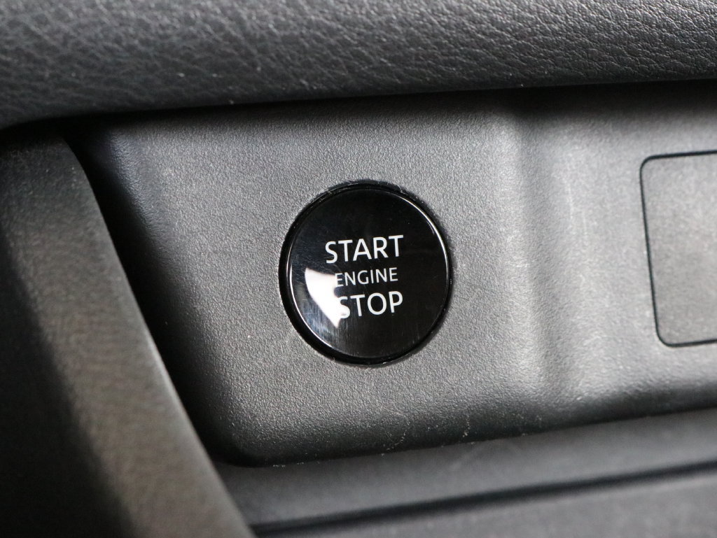 Used 2024 Nissan Rogue S AWD/4WD image 21