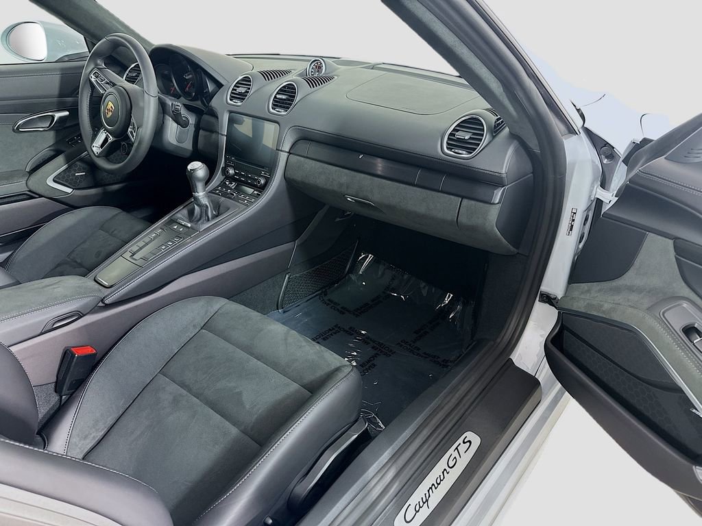 Certified 2024 Porsche 718 Cayman GTS image 27