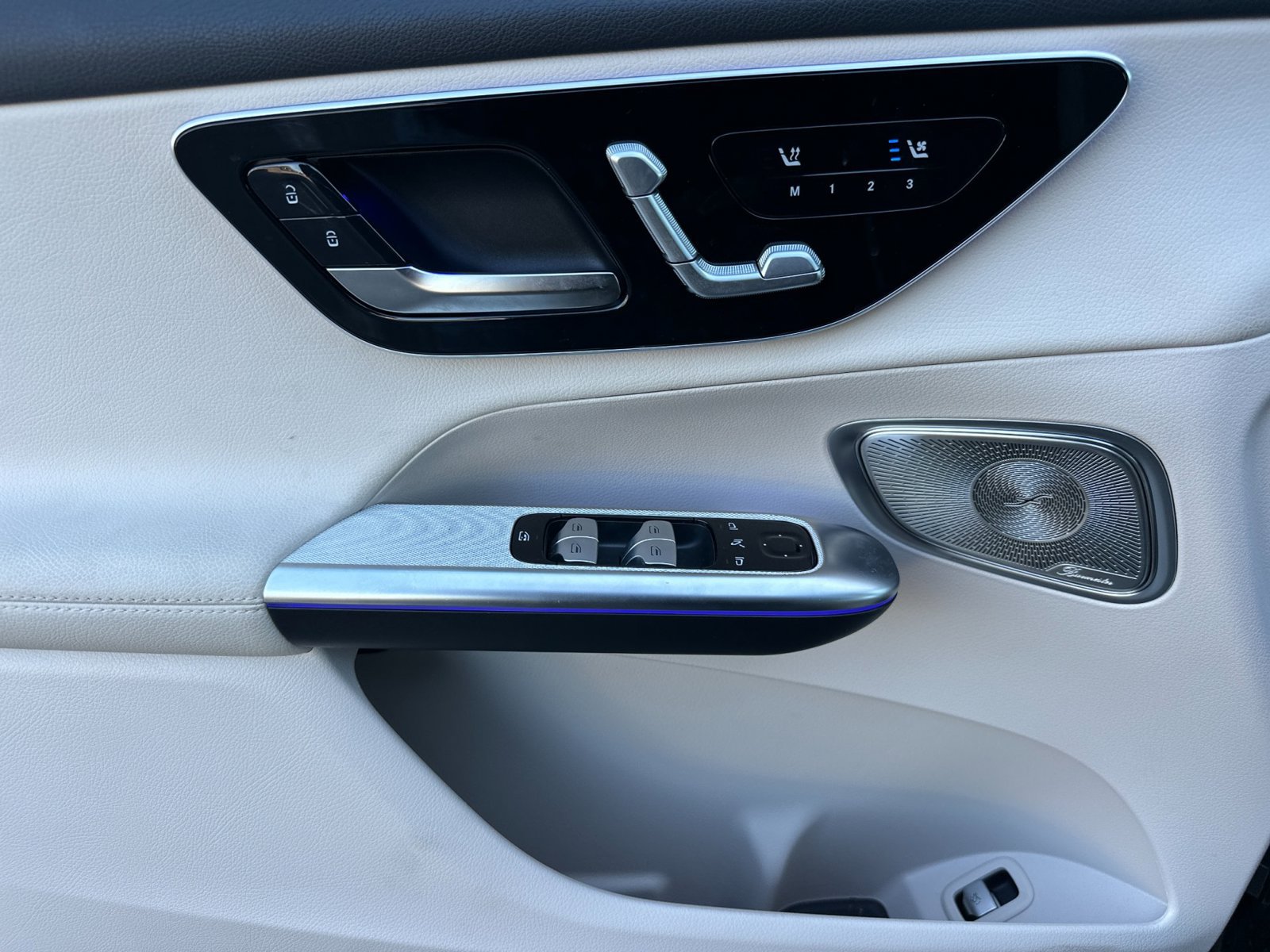 Certified 2026 Mercedes-Benz GLC 300 image 12