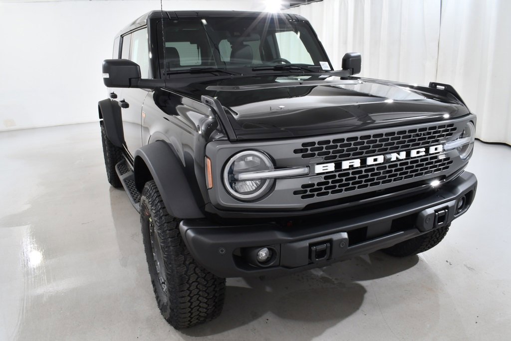 New 2025 Ford Bronco Badlands image 4