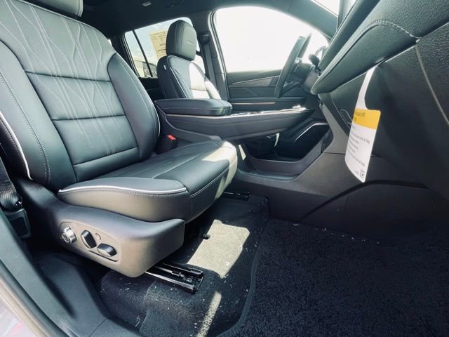 New 2026 Buick Enclave Avenir image 32