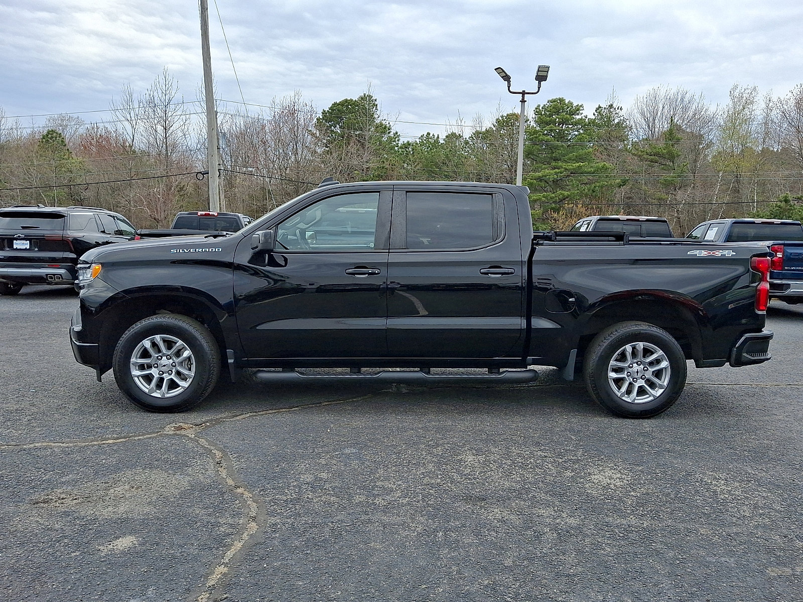 Certified 2023 Chevrolet Silverado 1500 RST w/ Convenience Package II AWD/4WD image 8