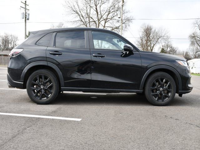 Used 2023 Honda HR-V Sport image 8