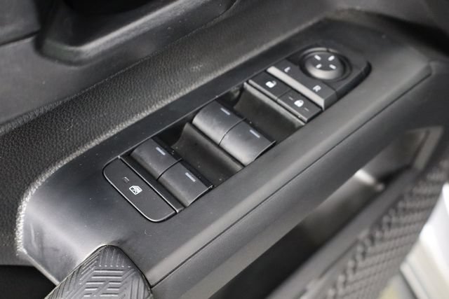 Used 2025 Toyota Tacoma SR5 AWD/4WD image 14