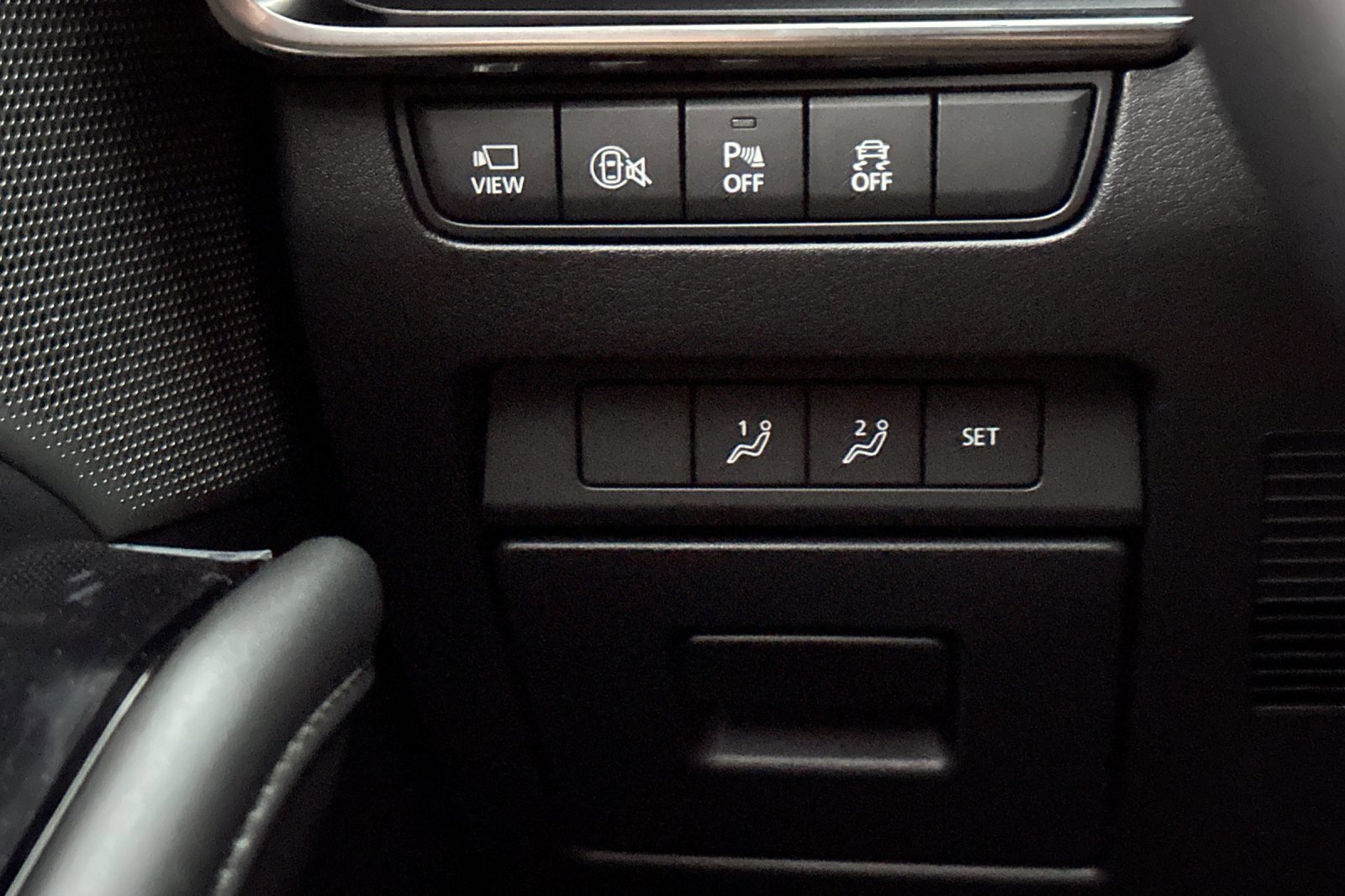 New 2026 MAZDA MAZDA3 Hatchback w/Premium Plus Pkg image 31