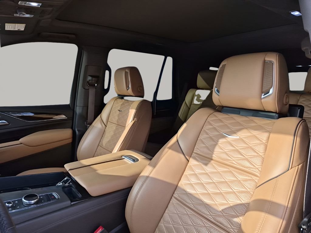 Certified 2024 Cadillac Escalade Sport w/ Touring Package image 32