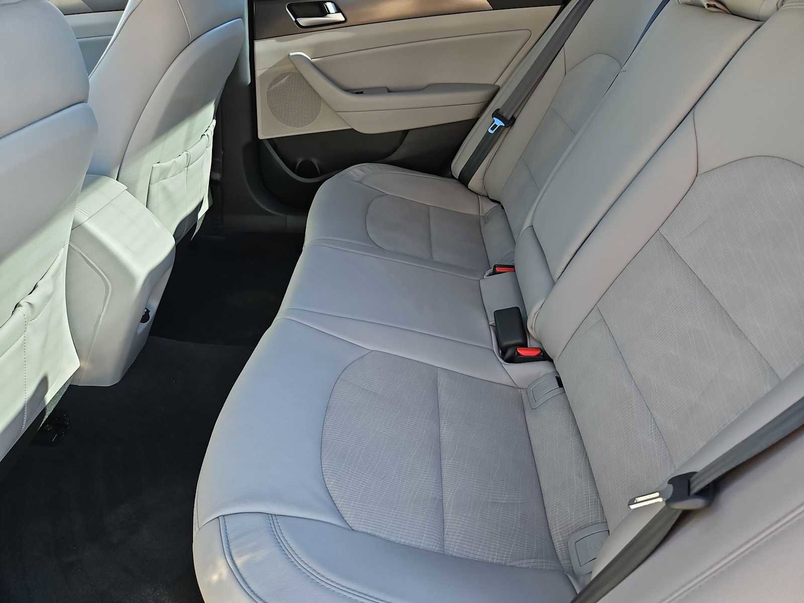 Used 2016 Hyundai Sonata Sport w/ Option Group 1V image 19