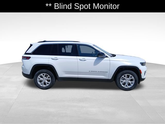 Used 2023 Jeep Grand Cherokee Limited AWD/4WD image 6