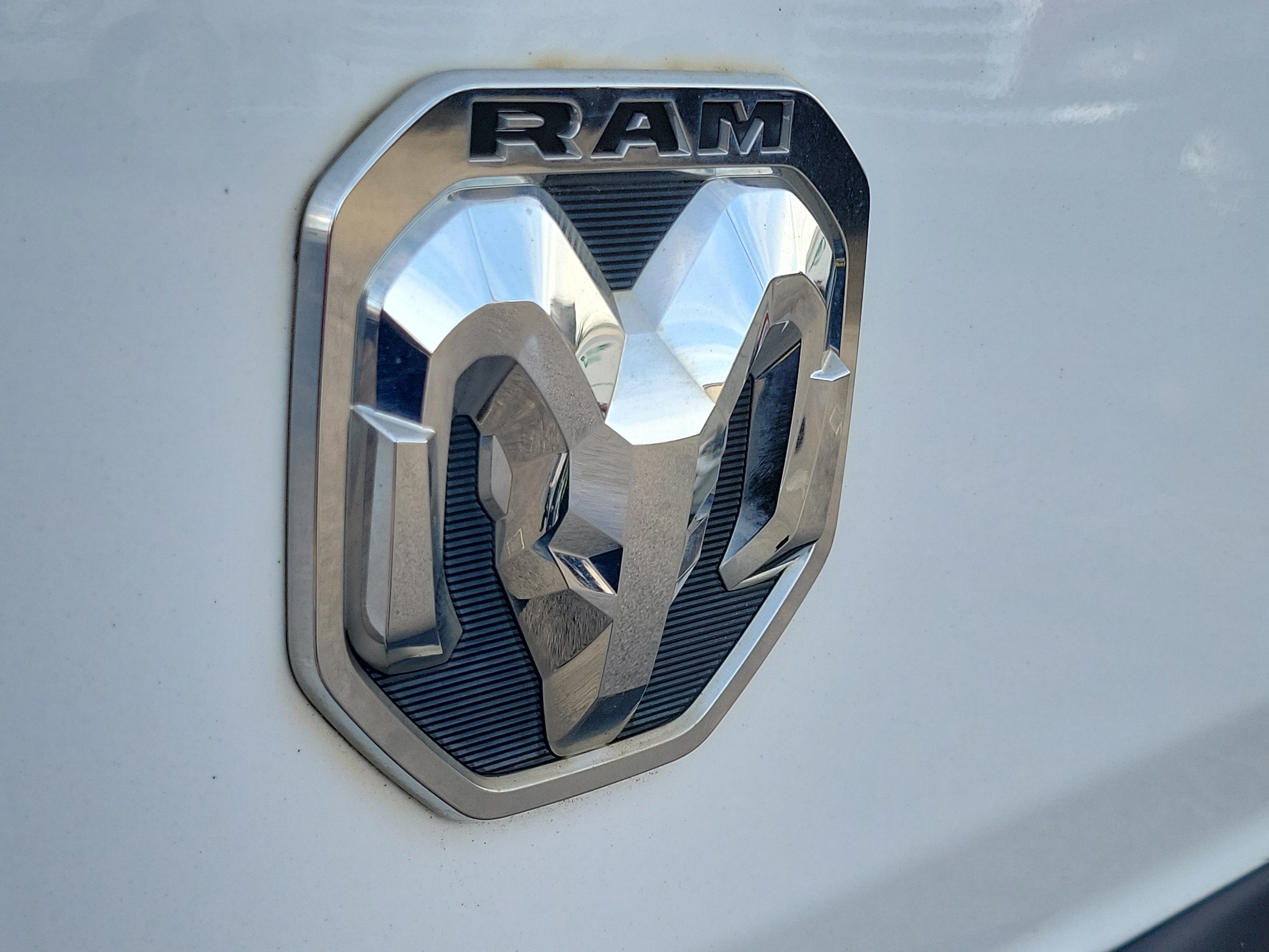 Used 2024 RAM ProMaster 2500 w/ Convenience Group FWD image 10