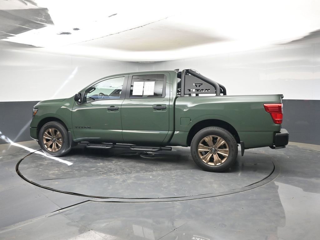 Used 2024 Nissan Titan SV w/ SV Bronze Edition Package image 3