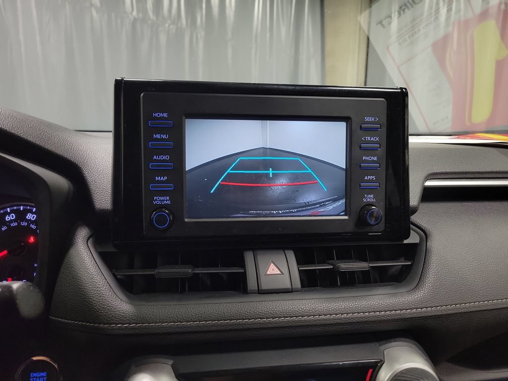 Used 2019 Toyota RAV4 XLE AWD/4WD image 16