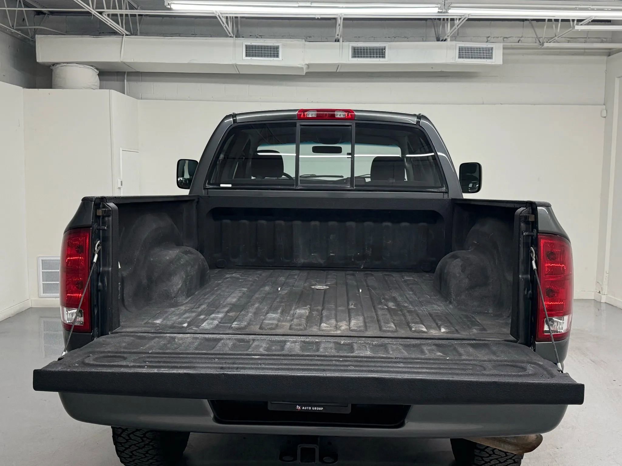 Used 2003 Dodge Ram 2500 Truck SLT image 29