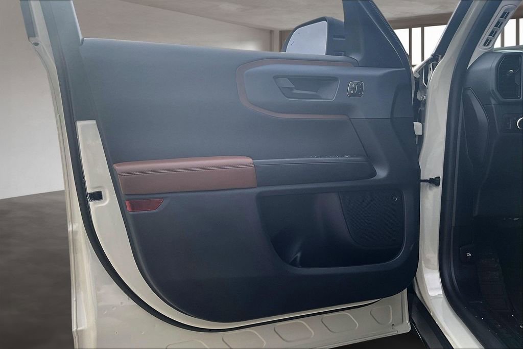 Used 2024 Ford Bronco Sport Outer Banks w/ Tech Package image 20