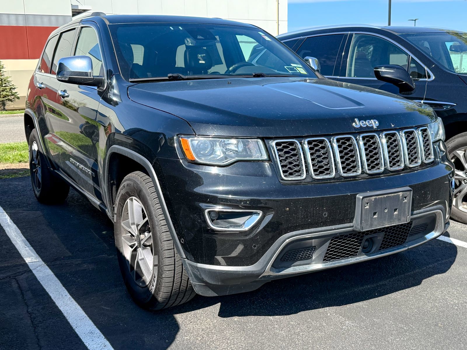 Used 2020 Jeep Grand Cherokee Limited w/ Luxury Group II AWD/4WD image 1