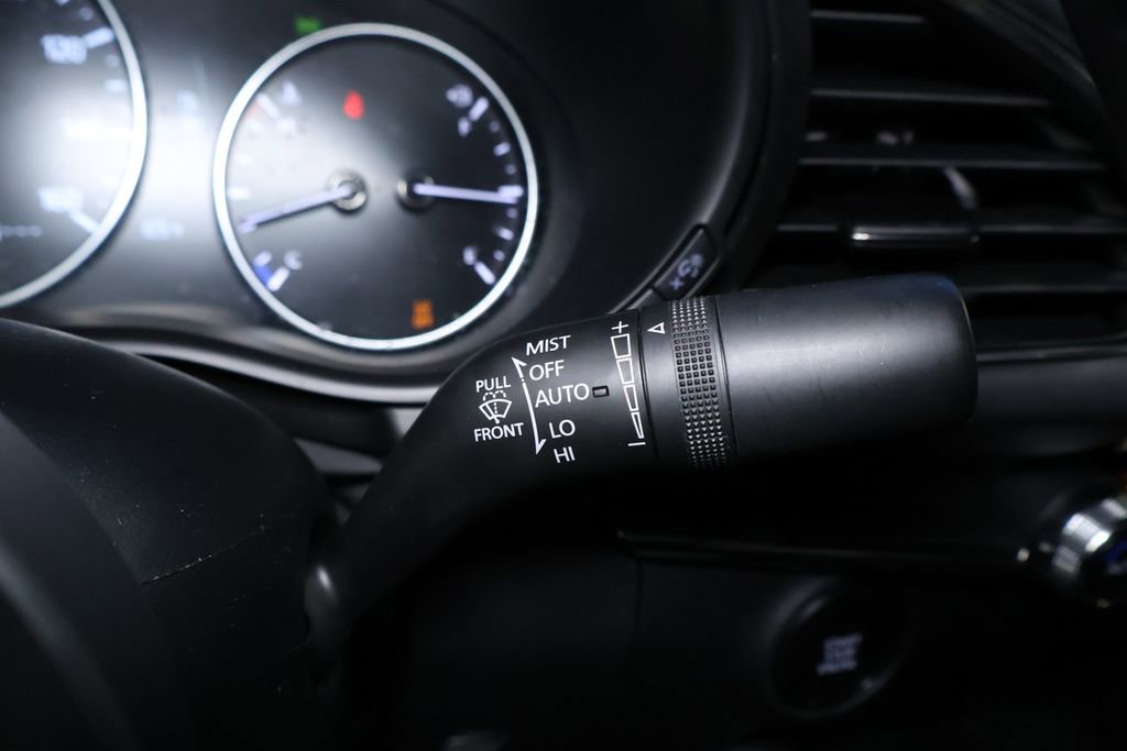 Used 2024 MAZDA MAZDA3 s image 23