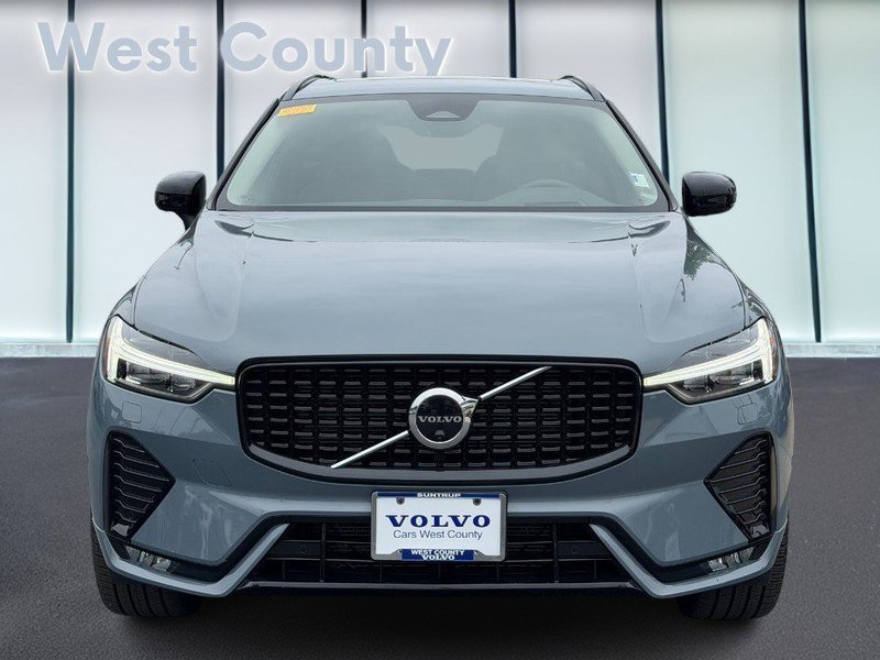 Used 2023 Volvo XC60 B5 Ultimate w/ Climate Package AWD/4WD image 10