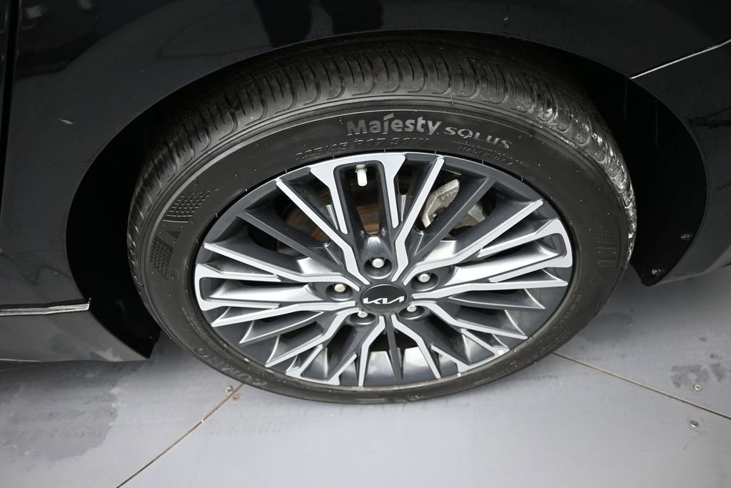 Certified 2023 Kia Forte GT-Line w/ GT-Line Premium Package FWD image 15