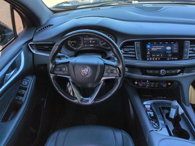 Used 2022 Buick Enclave Essence image 19