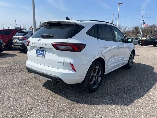 Certified 2023 Ford Escape ST-Line w/ Tech Pack #1 image 4