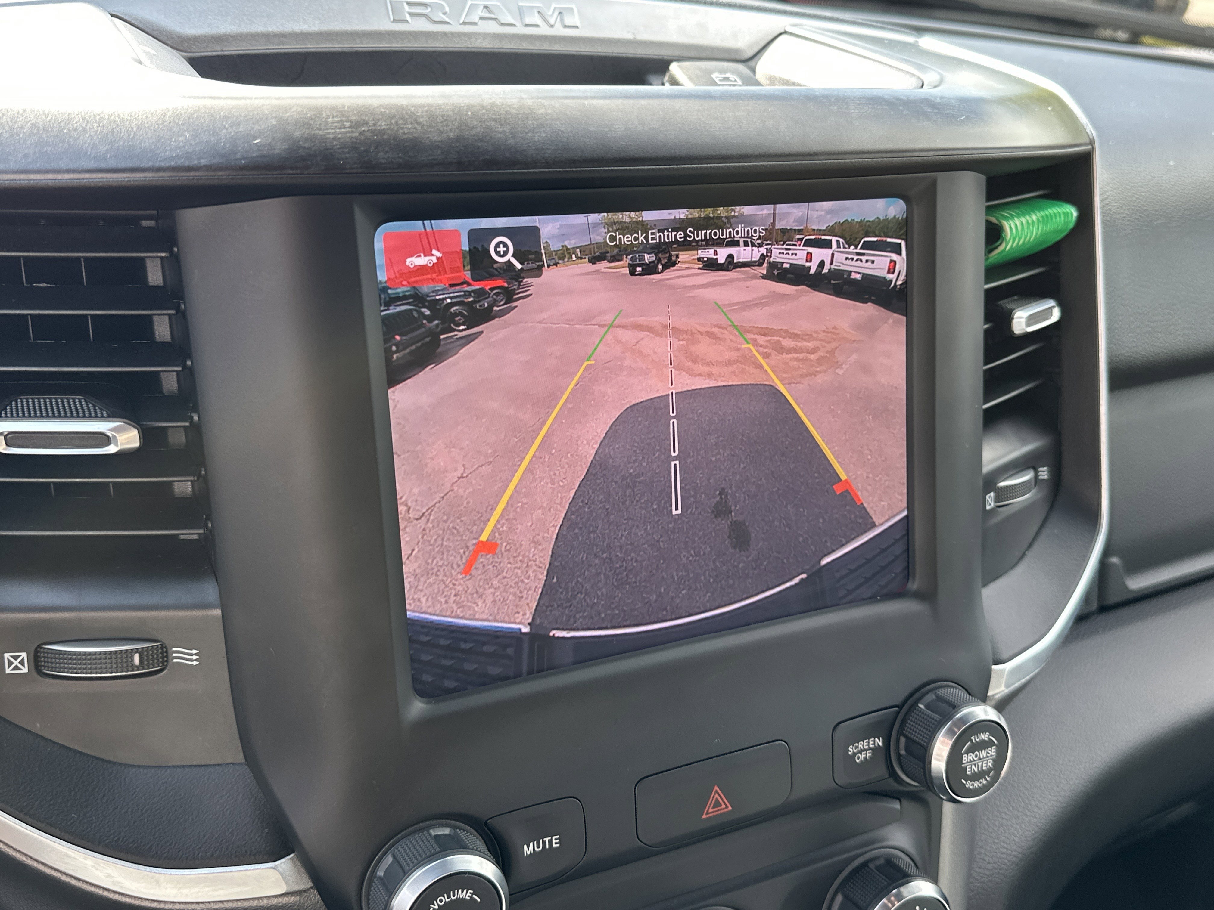 Used 2024 RAM 2500 Big Horn w/ Bed Utility Group image 29