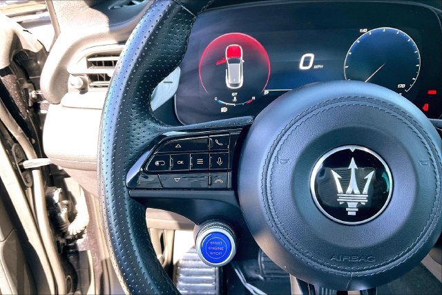 Used 2024 Maserati Grecale GT AWD/4WD image 18