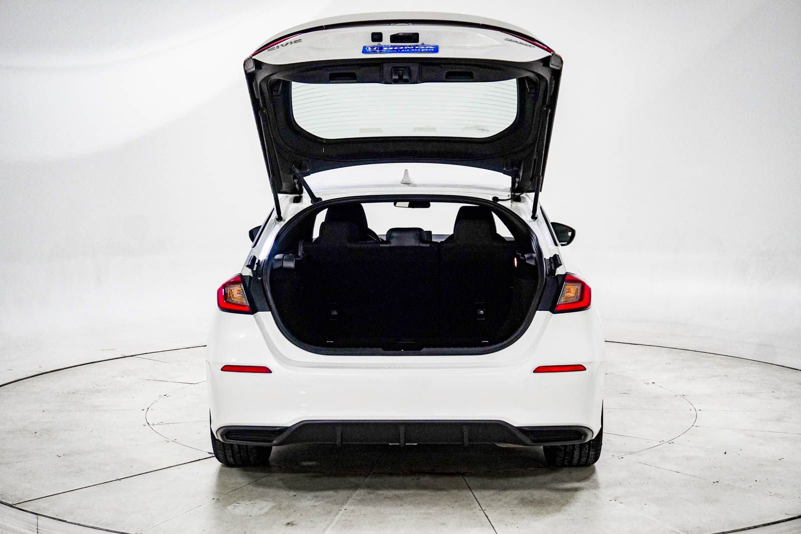 Used 2023 Honda Civic Sport image 8