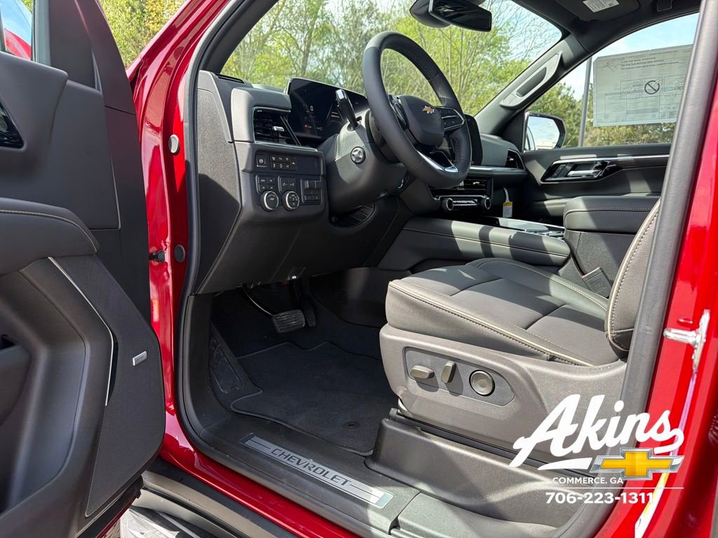 New 2026 Chevrolet Suburban Premier w/ Sun And Tow Package image 14