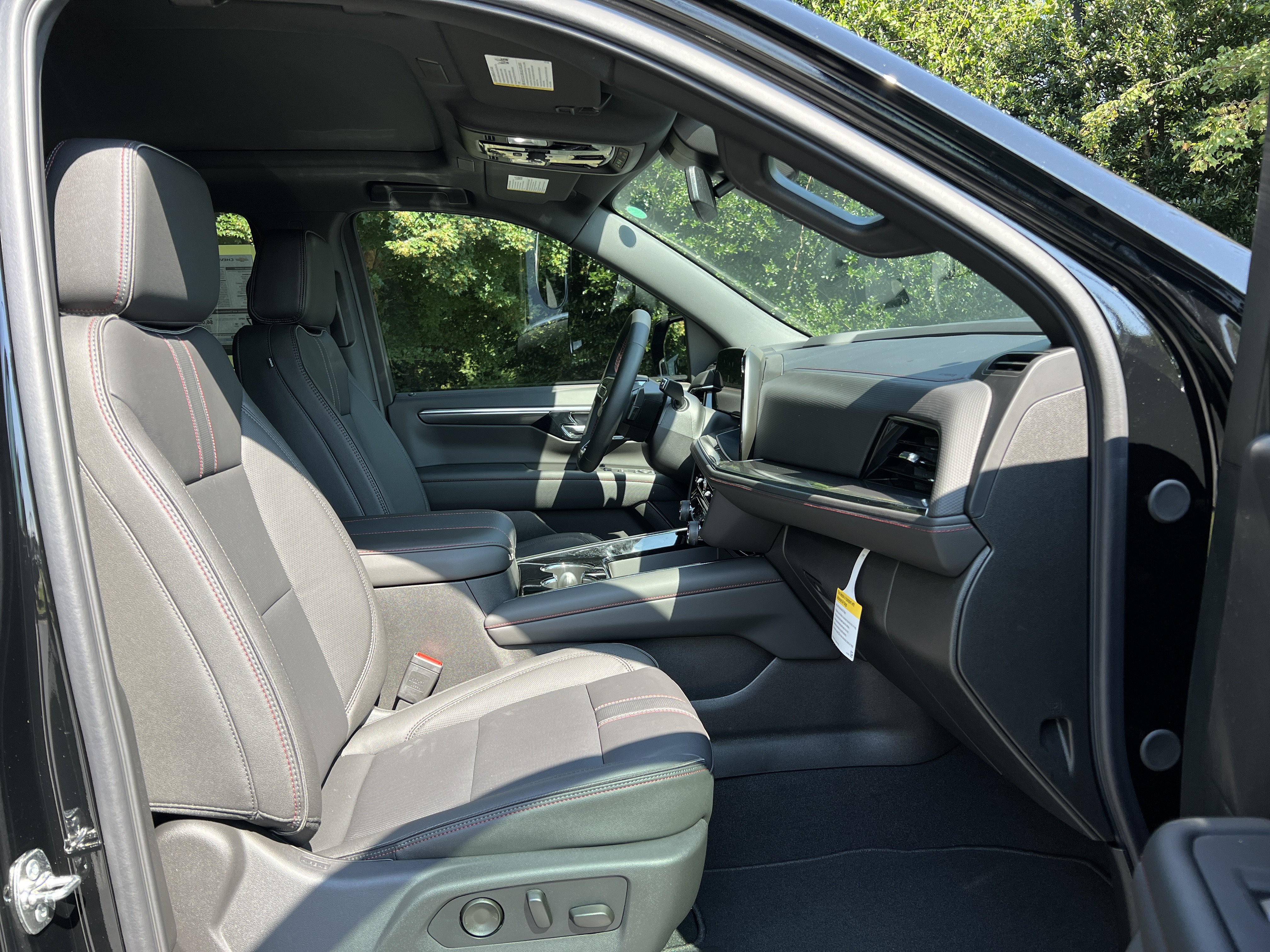 New 2026 Chevrolet Tahoe RST w/ Comfort Package AWD/4WD image 33