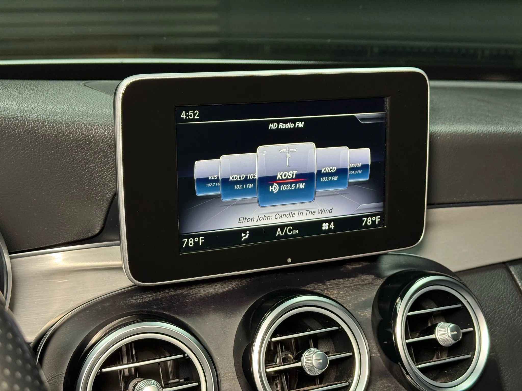 Used 2018 Mercedes-Benz C 300 Sedan image 42