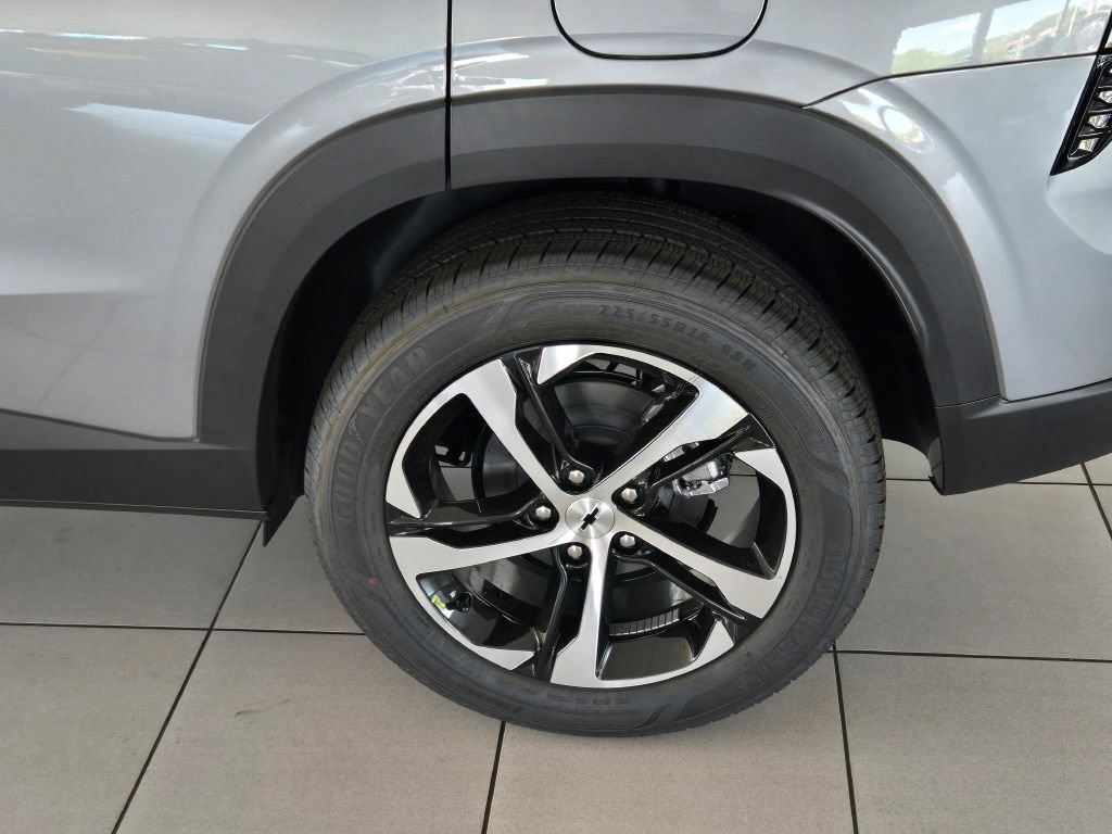 New 2026 Chevrolet Trax RS w/ Driver Confidence Package FWD image 14
