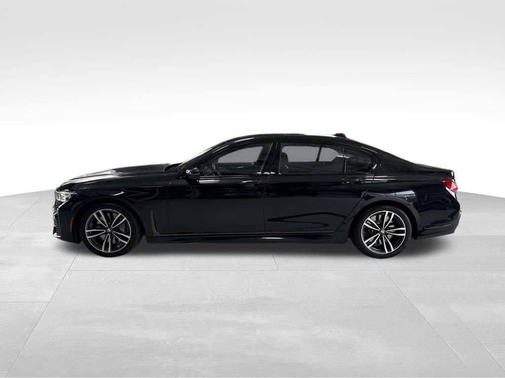 Used 2022 BMW 750i xDrive w/ M Sport Package AWD/4WD video 2