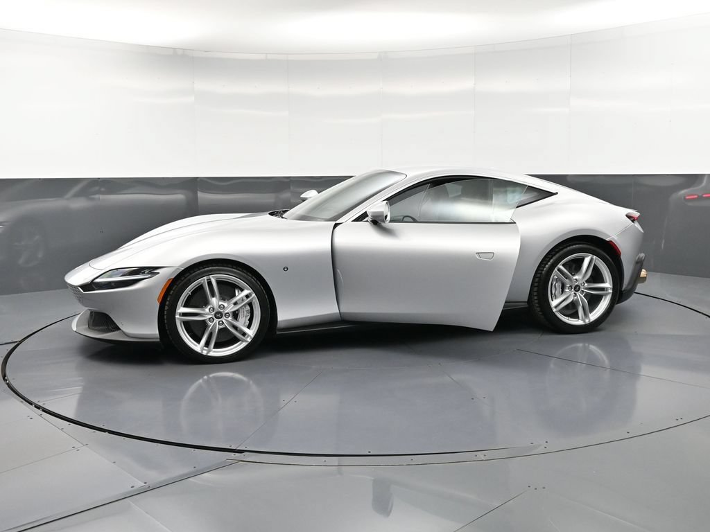 Used 2024 Ferrari Roma RWD image 35
