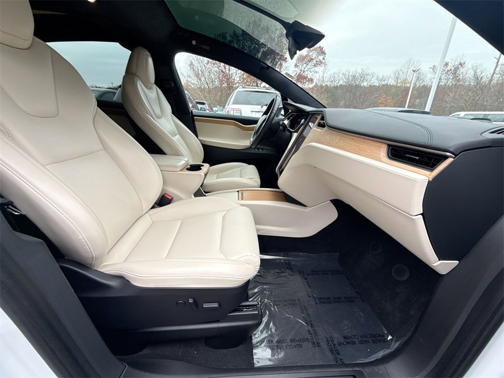 Used 2020 Tesla Model X Long Range image 26