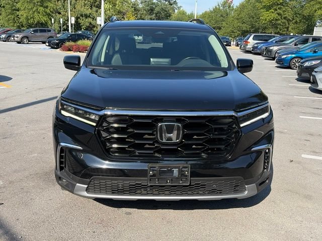 Used 2023 Honda Pilot Touring image 10
