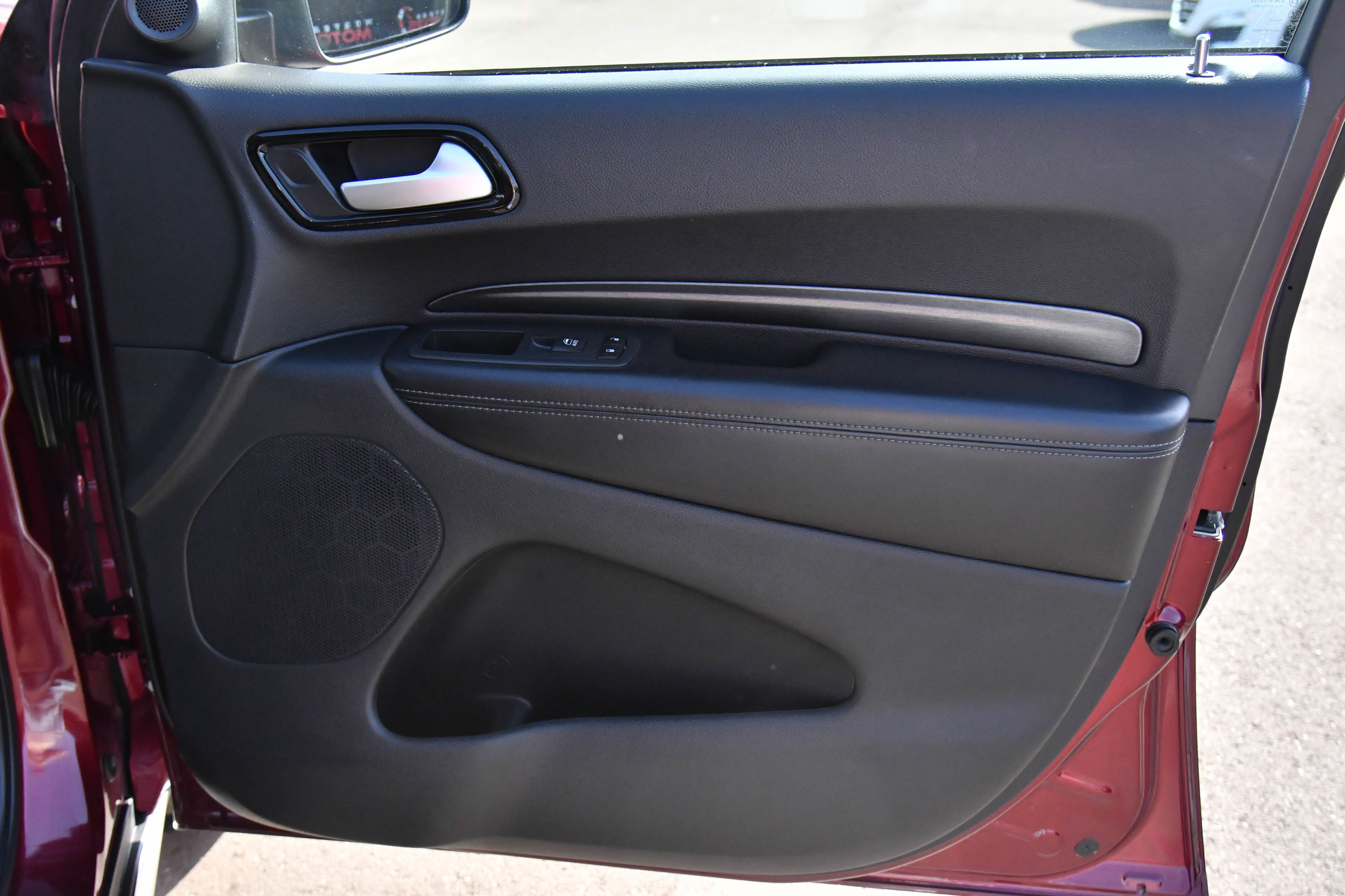 Used 2022 Dodge Durango SXT image 42