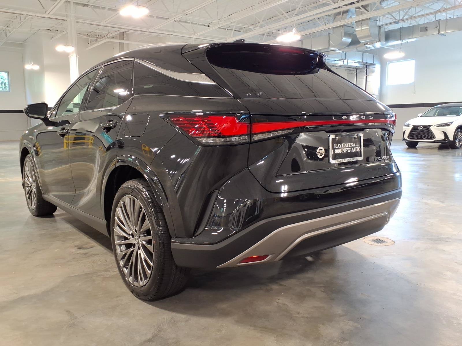 New 2026 Lexus RX 350h AWD/4WD image 14