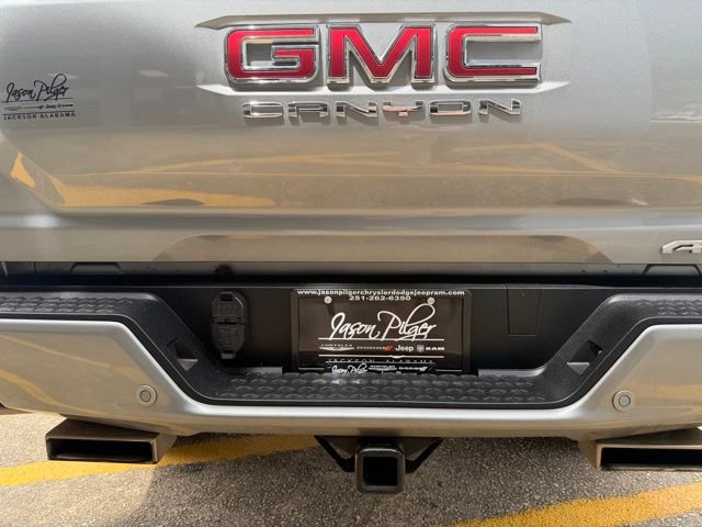 Used 2024 GMC Canyon AT4 w/ AT4 Premium Package AWD/4WD image 10
