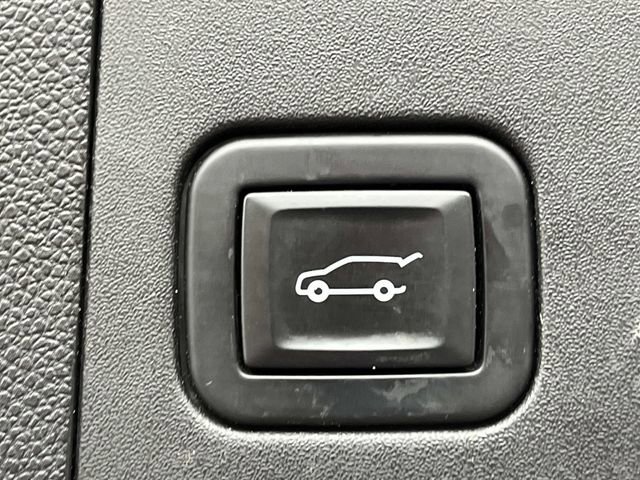 Used 2020 Cadillac XT4 Premium Luxury AWD/4WD image 24