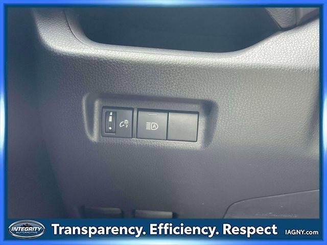 Certified 2025 Toyota RAV4 XLE AWD/4WD image 21