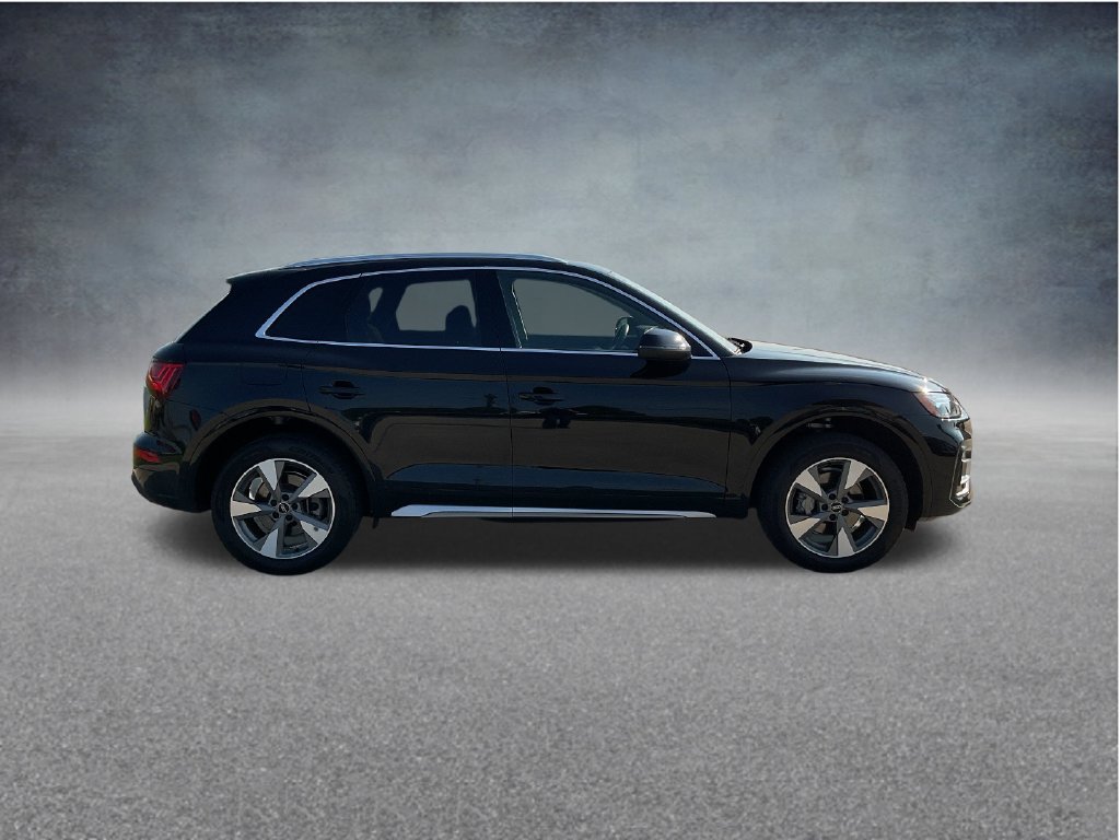 Used 2023 Audi Q5 2.0T Premium Plus w/ Premium Plus Package AWD/4WD image 8