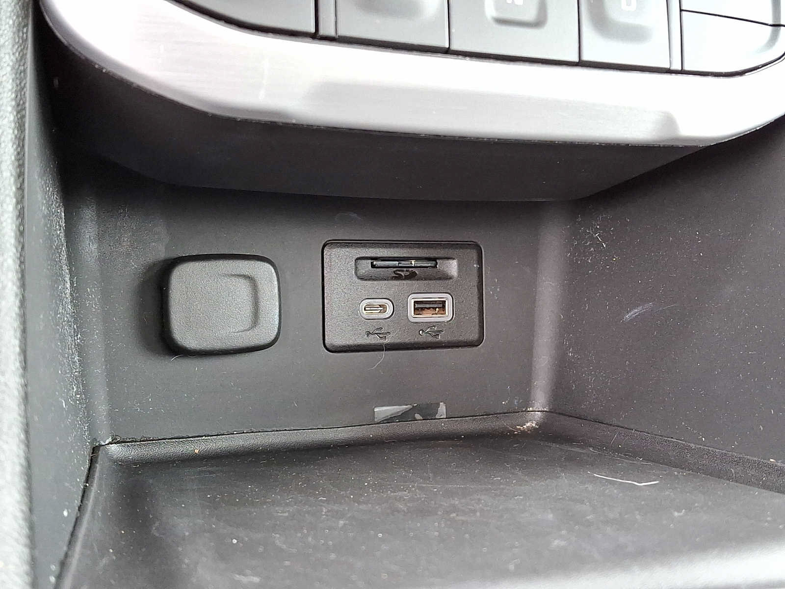 Used 2023 GMC Acadia SLE w/ Driver Convenience Package AWD/4WD image 26