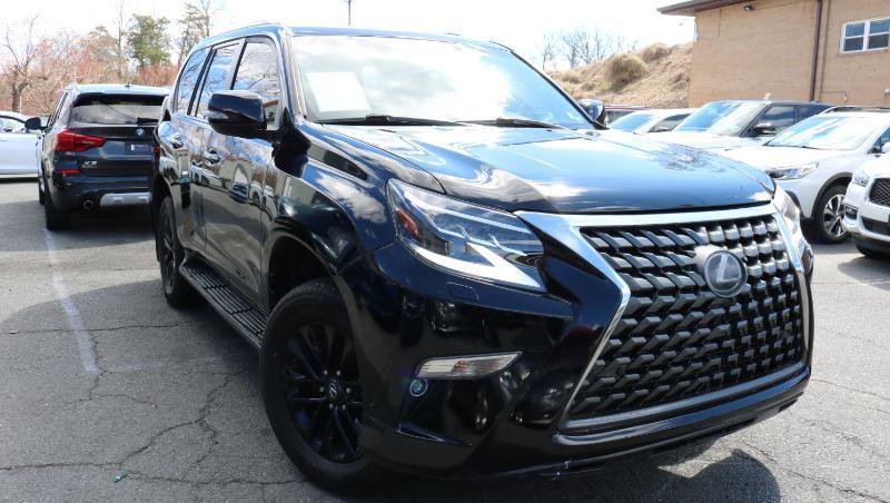 Used 2020 Lexus GX 460 Premium w/ Premium Package image 3