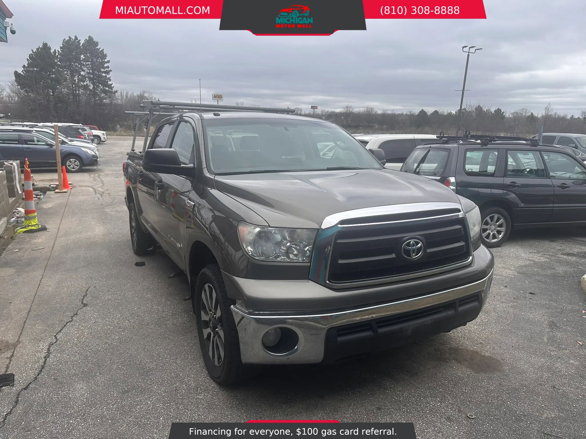 Used 2013 Toyota Tundra 4x4 CrewMax w/ Tow Pkg image 4