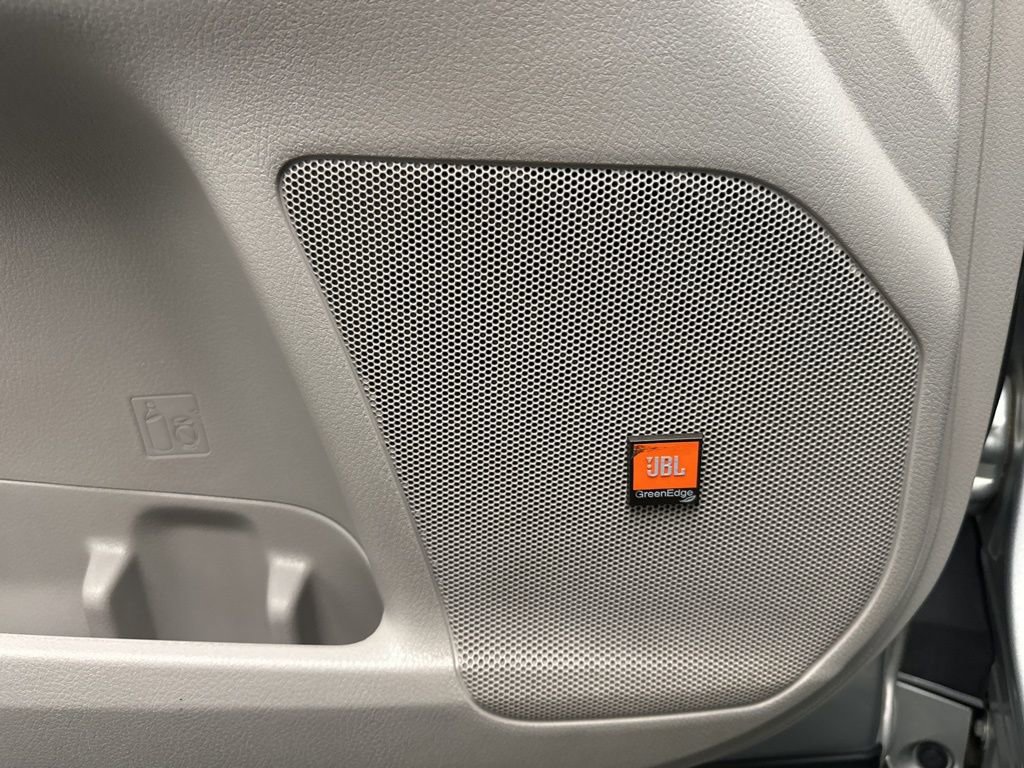 Used 2019 Toyota Highlander Limited image 29