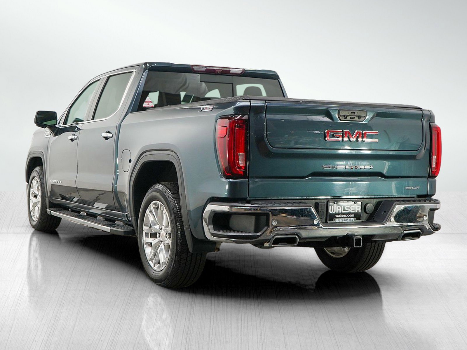Used 2020 GMC Sierra 1500 SLT w/ SLT Premium Plus Package AWD/4WD image 3