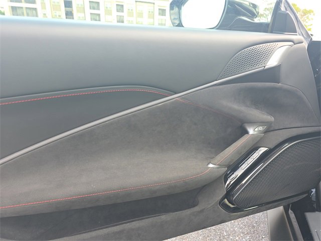 Used 2021 Ferrari Roma image 11