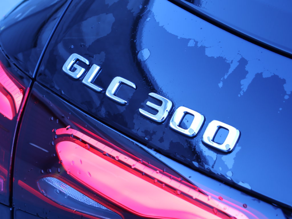 New 2026 Mercedes-Benz GLC 300 4MATIC image 8