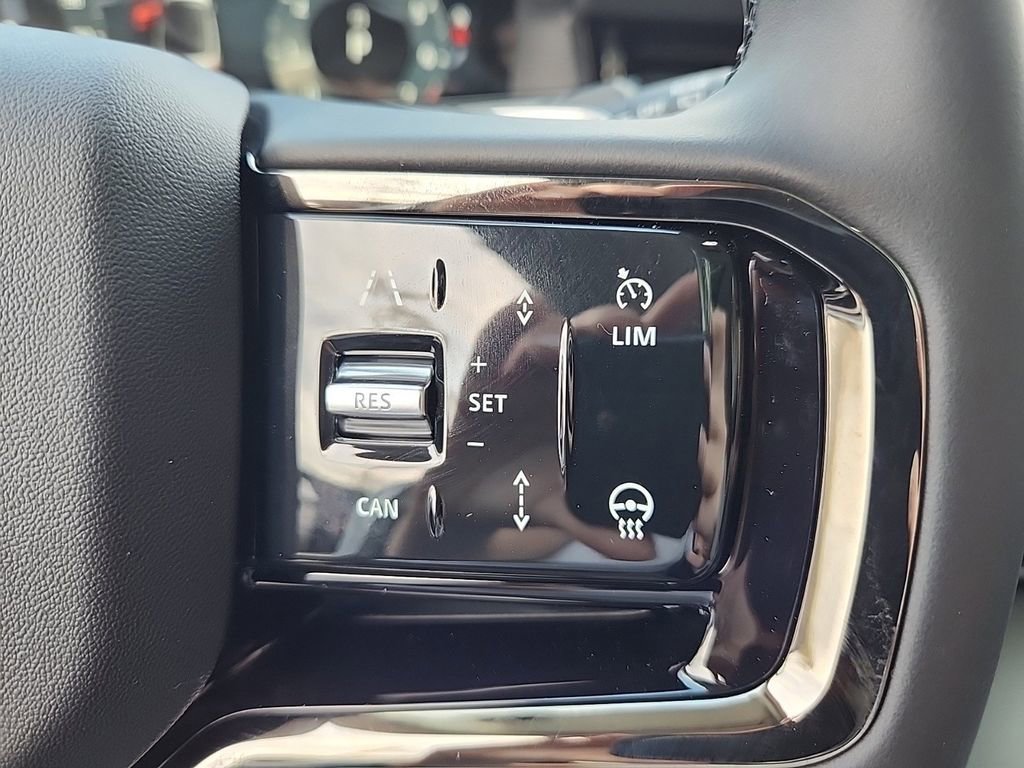 New 2025 Land Rover Range Rover Evoque Dynamic SE image 20