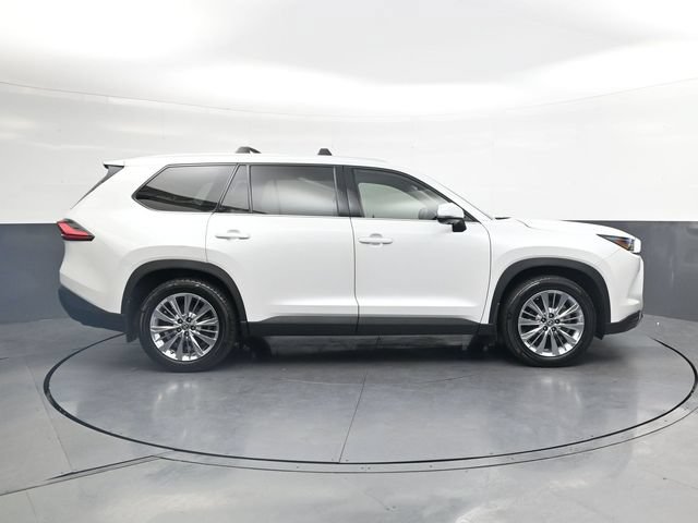 Used 2024 Toyota Grand Highlander AWD image 3
