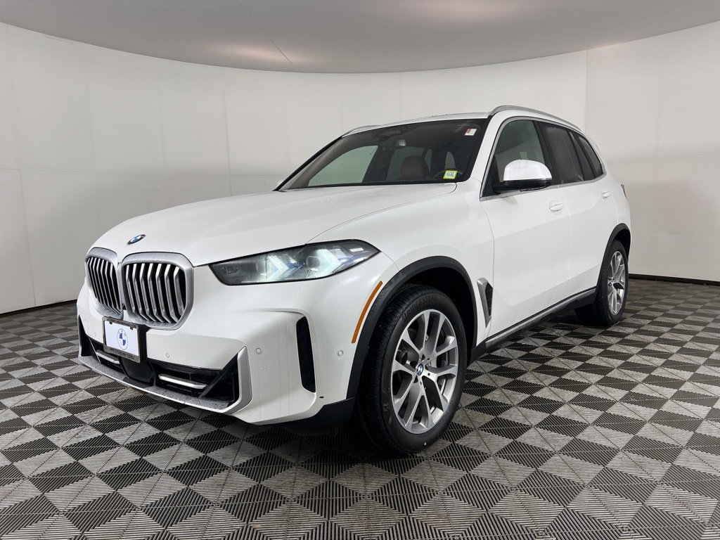 Certified 2024 BMW X5 xDrive40i w/ Premium Package image 13